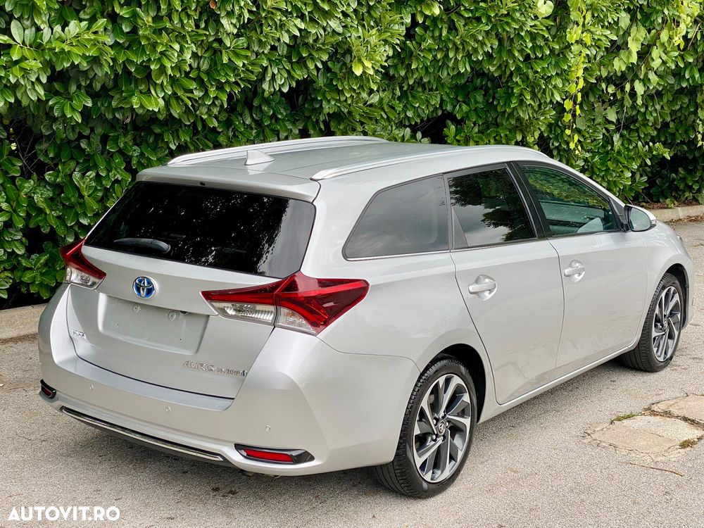 Toyota Auris - 5