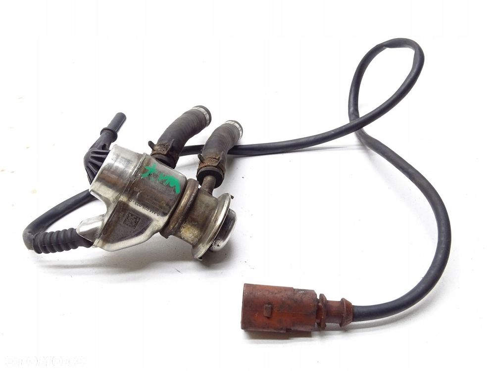 WTRYSKIWACZ WTRYSK ADBLUE 04L131113J 2.0 TDI AUDI A4 B8 A5 8T A6 C7 - 2