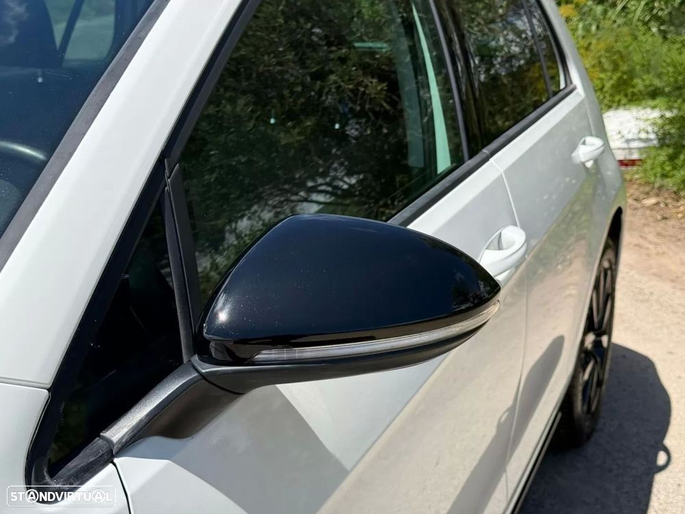 VW Golf 1.0 TSI R-Line - 37