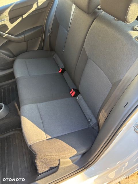 Skoda RAPID Spb 1.2 TSI Active - 9