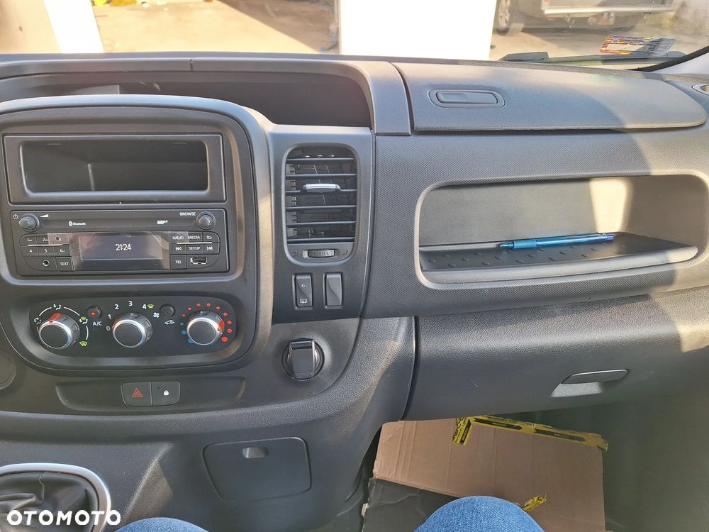 Renault Trafic - 9