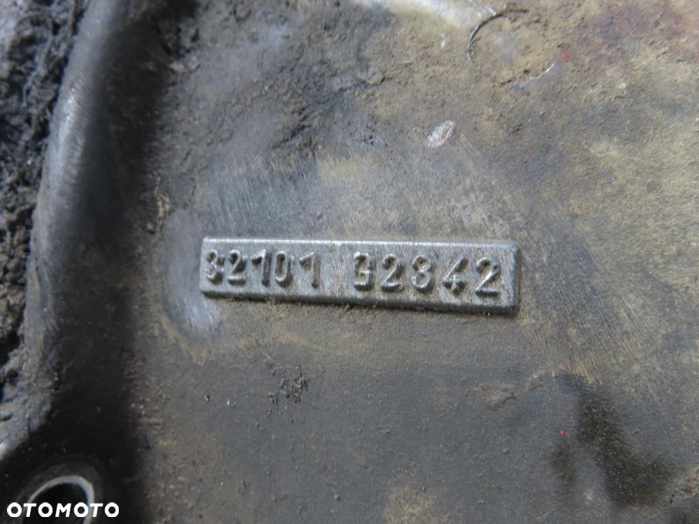 SKRZYNIA BIEGÓW NISSAN TERRANO II R20 2.7 TDi 32101G2342 33103G2340 - 2