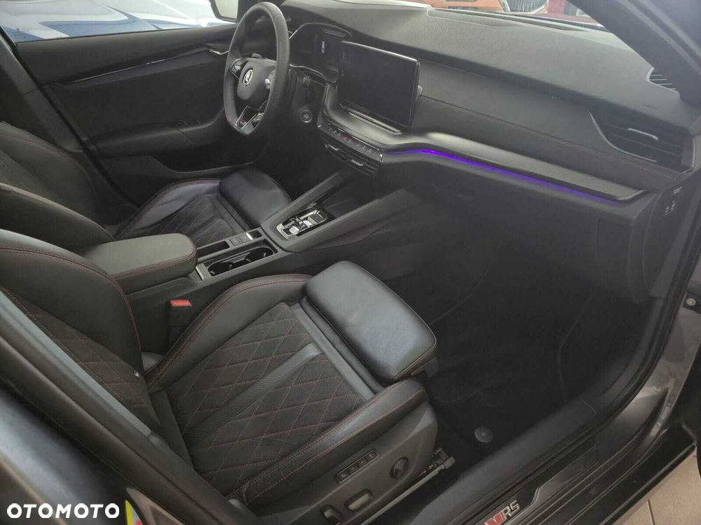 Skoda Octavia 2.0 TSI RS DSG - 22