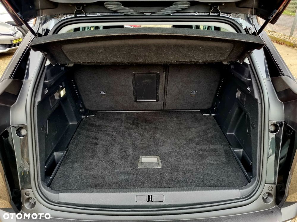 Peugeot 3008 1.2 PureTech Allure S&S - 13