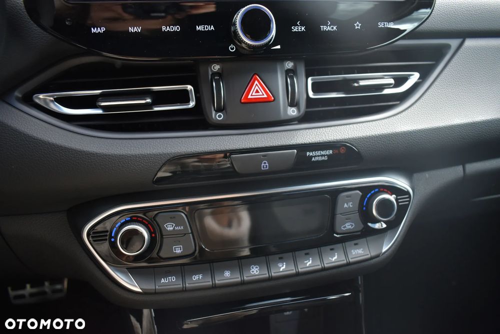 Hyundai i30 - 18