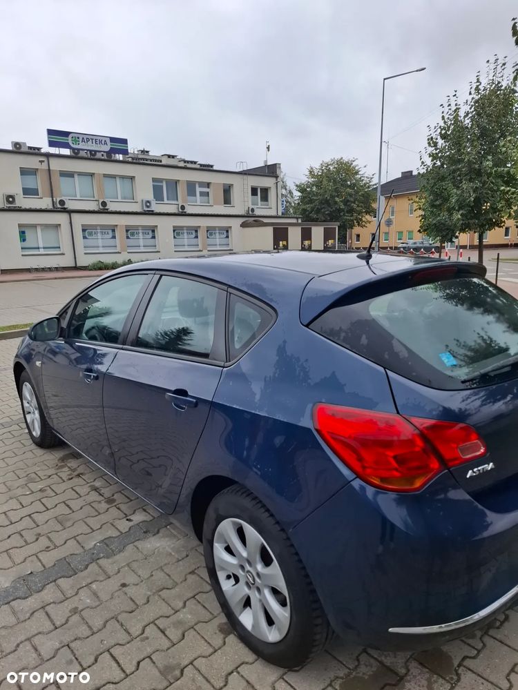 Opel Astra IV 1.6 Active - 10