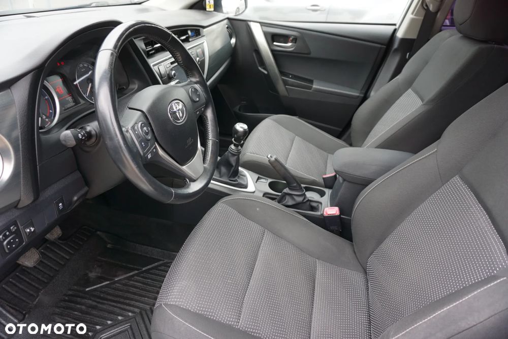 Toyota Auris 2.0 D-4D Comfort - 8