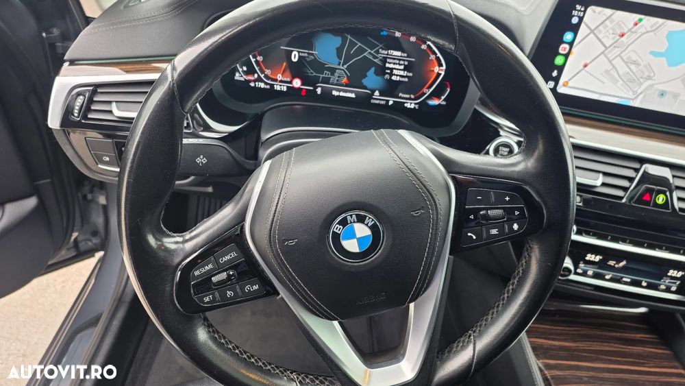 BMW Seria 5 520d Aut. Luxury Line - 30