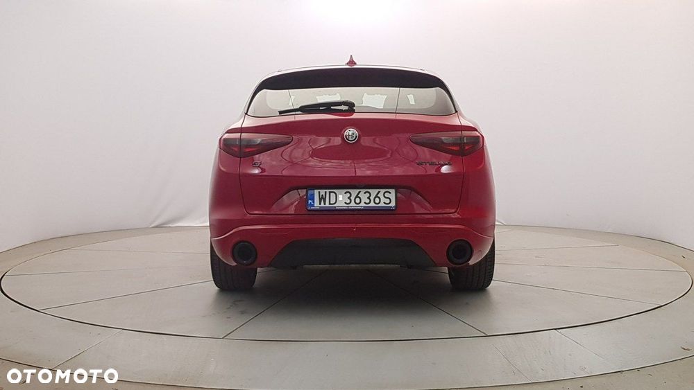 Alfa Romeo Stelvio - 6