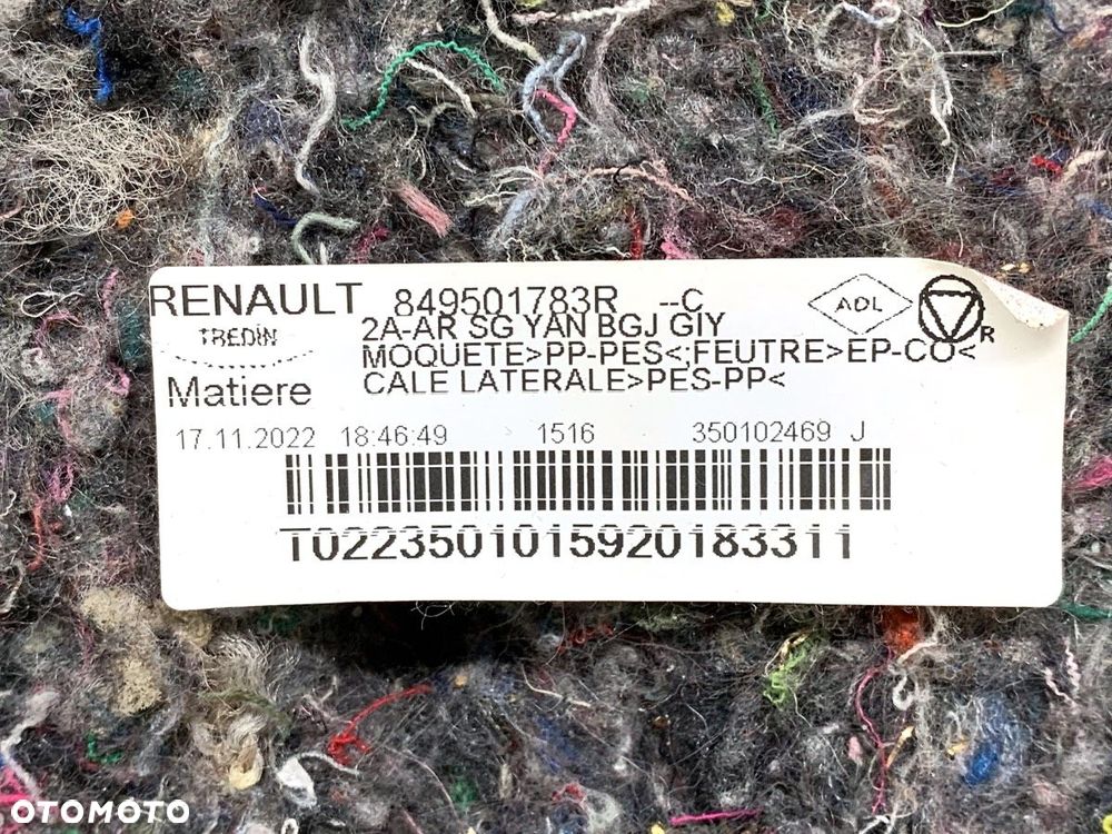 BOCZEK BAGAŻNIKA PRAWY  RENAULT CLIO V (B7_) 2019 - 2022 1.6 E-TECH 145 (B7MU) 69 kW [94 KM] - 3