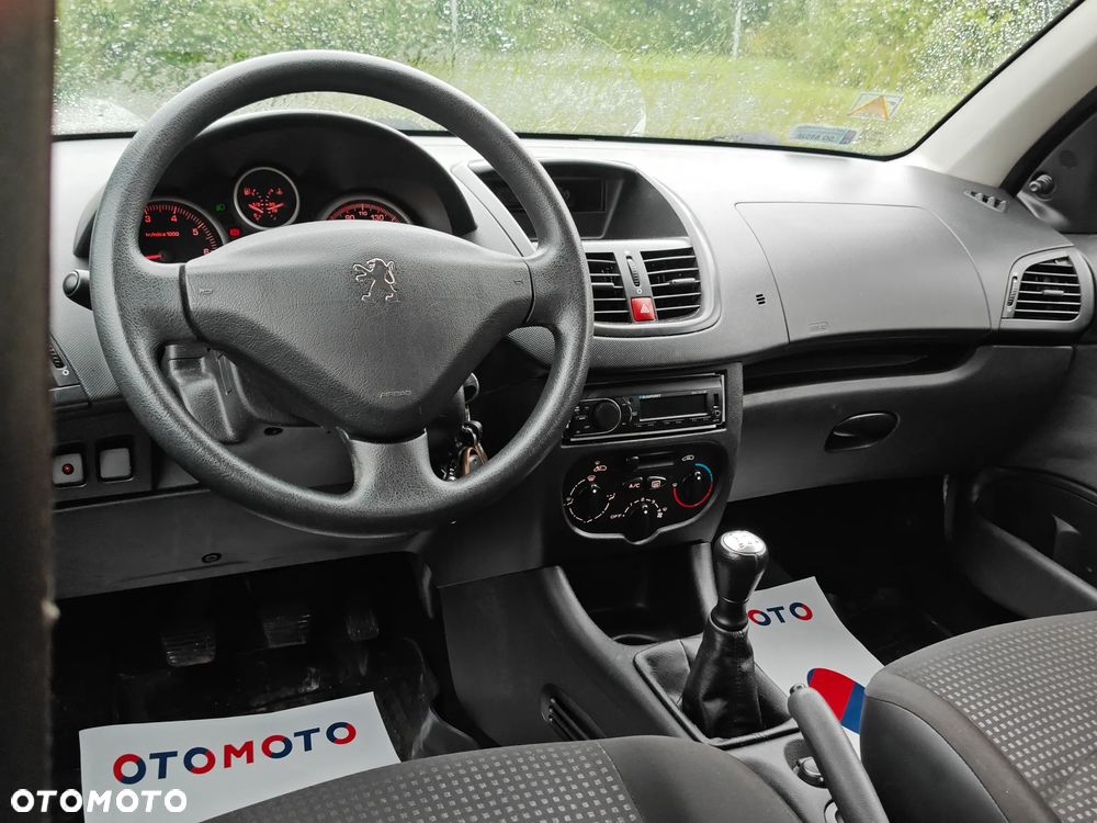 Peugeot 206 plus 1.1 Presence - 24