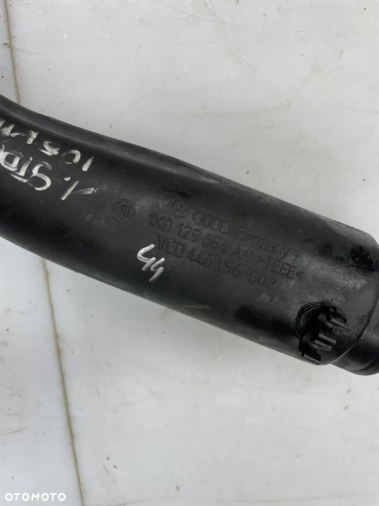 Rura dolot powietrza Audi A3 8P Golf V 1.9 TDI 105KM 1K0129654AA - 4