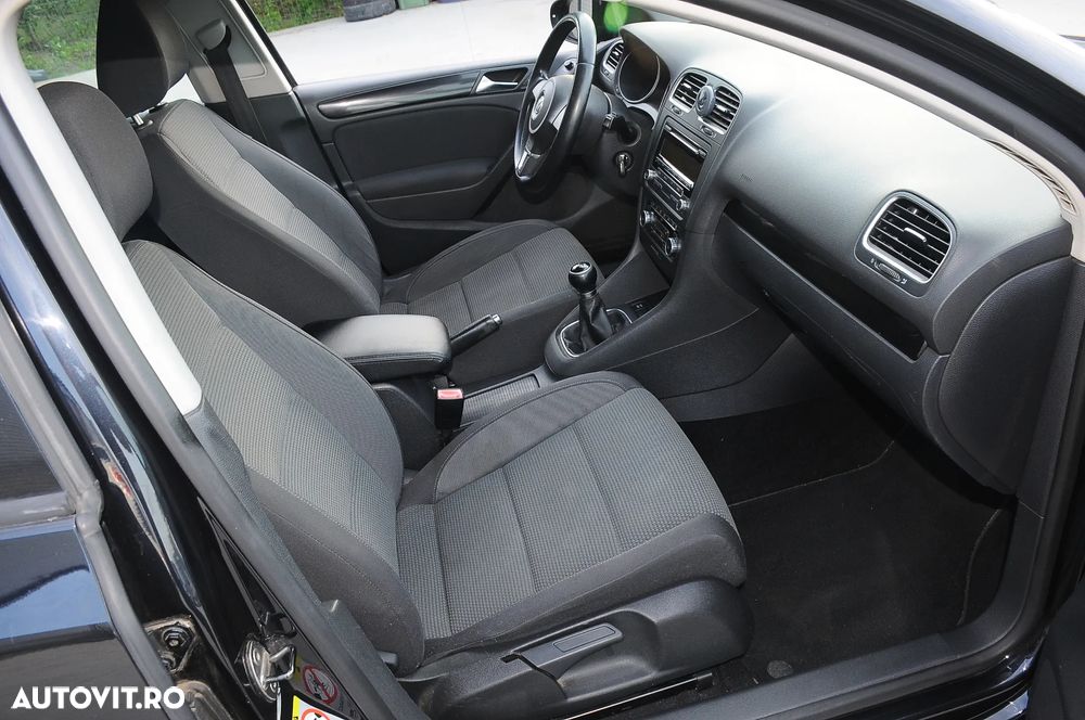 Volkswagen Golf 1.6 TDI DPF Comfortline - 13