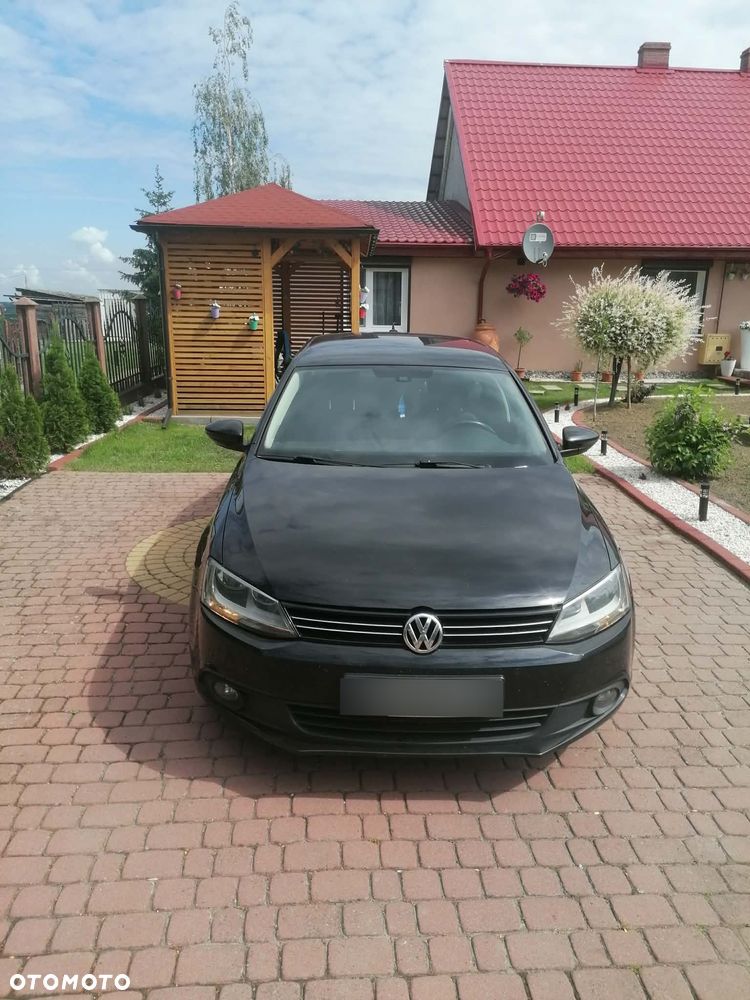 Volkswagen Jetta 1.6 TDI Comfortline - 1