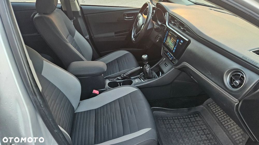 Toyota Auris 1.6 Comfort - 30