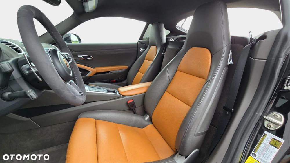 Porsche Cayman PDK - 18