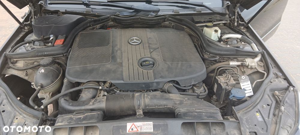 Mercedes-Benz Klasa E - 21