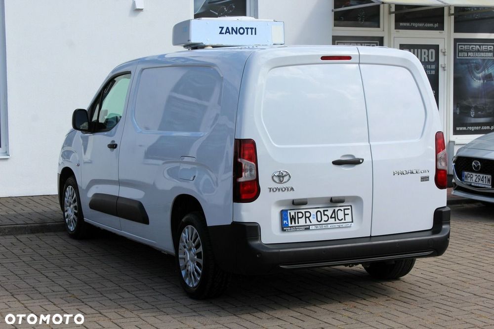 Toyota Proace City - 7
