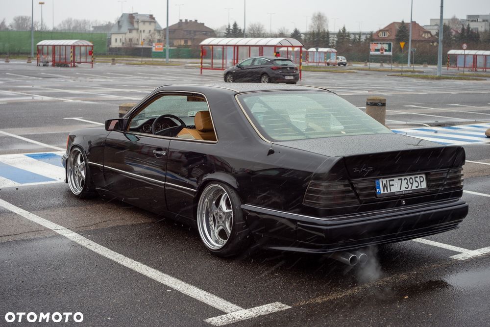 Mercedes-Benz W124 (1984-1993) - 23