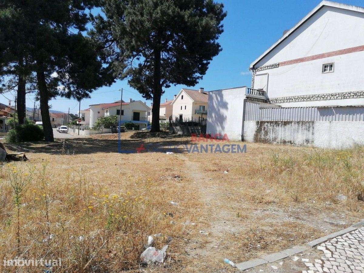 Lote de Terreno Urbano na Quinta do Conde (Sesimbra) - Grande imagem: 2/15