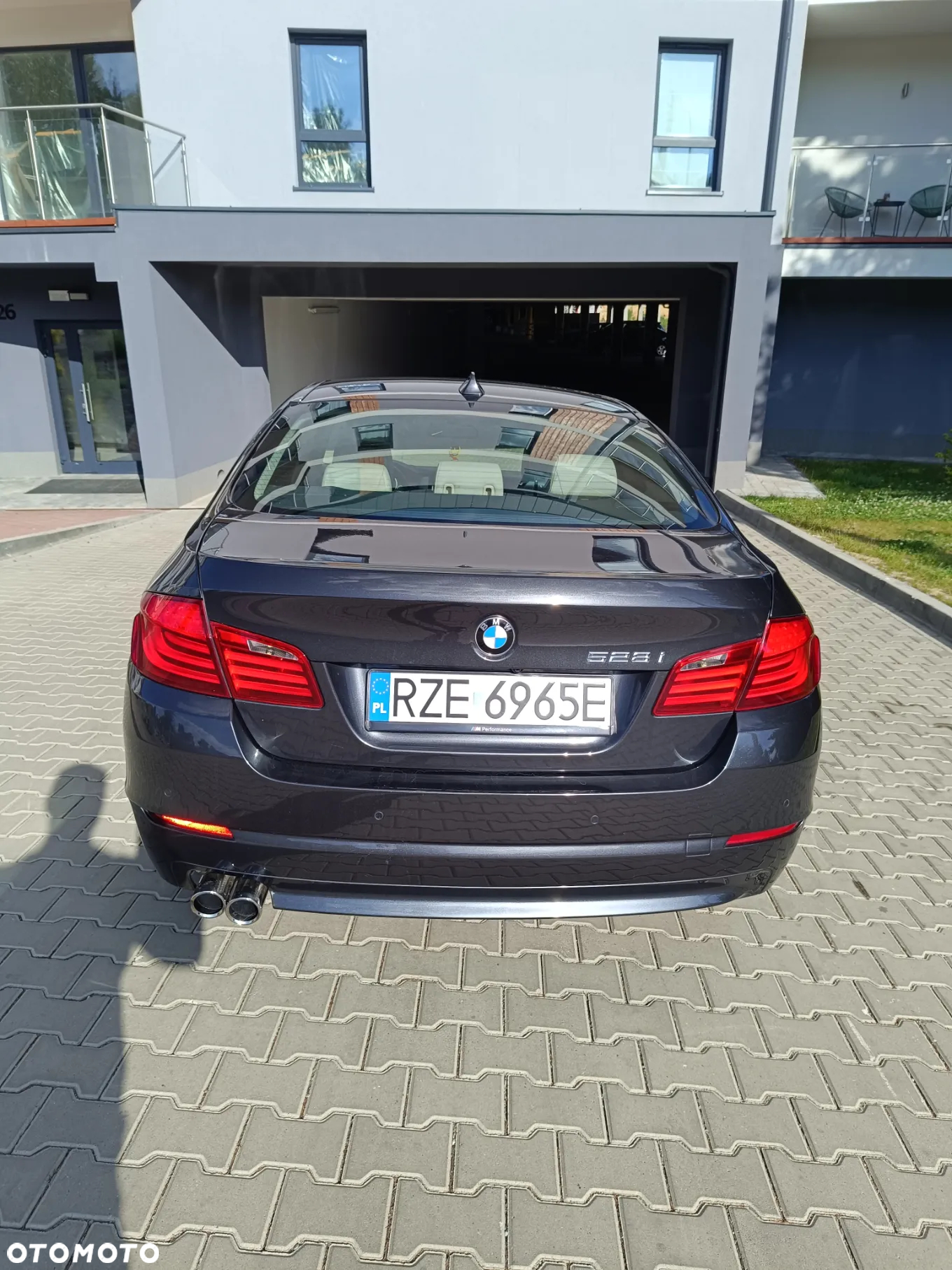 BMW Seria 5 528i xDrive - 7
