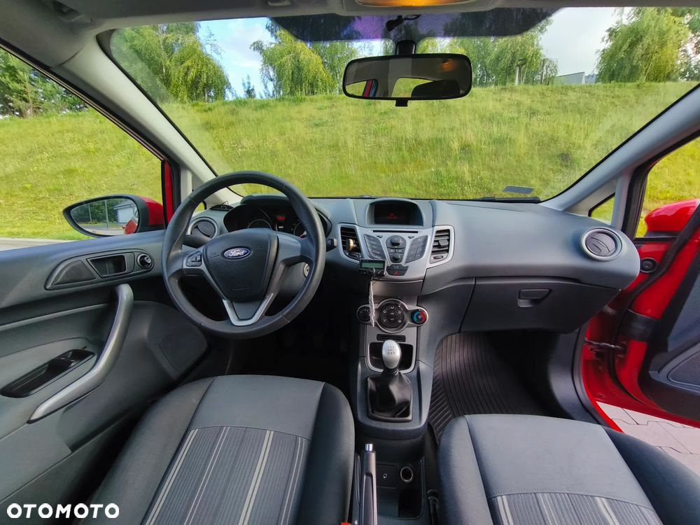 Ford Fiesta 1.25 Ambiente - 8