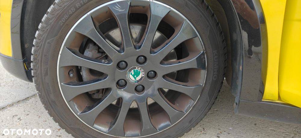 Skoda Fabia 1.2 TSI Monte Carlo - 32