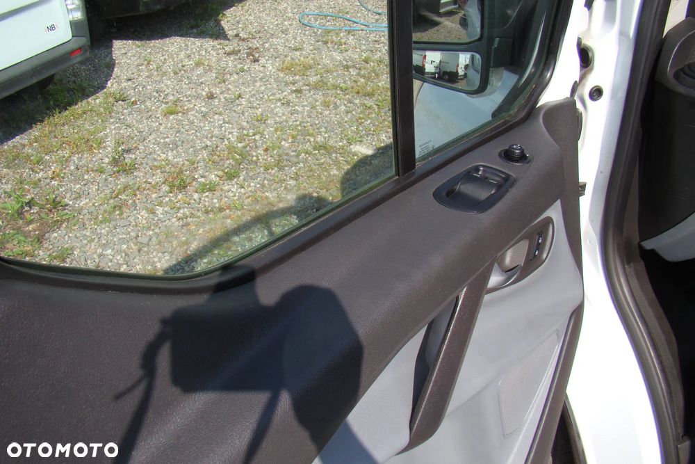 Ford Transit Custom - 9