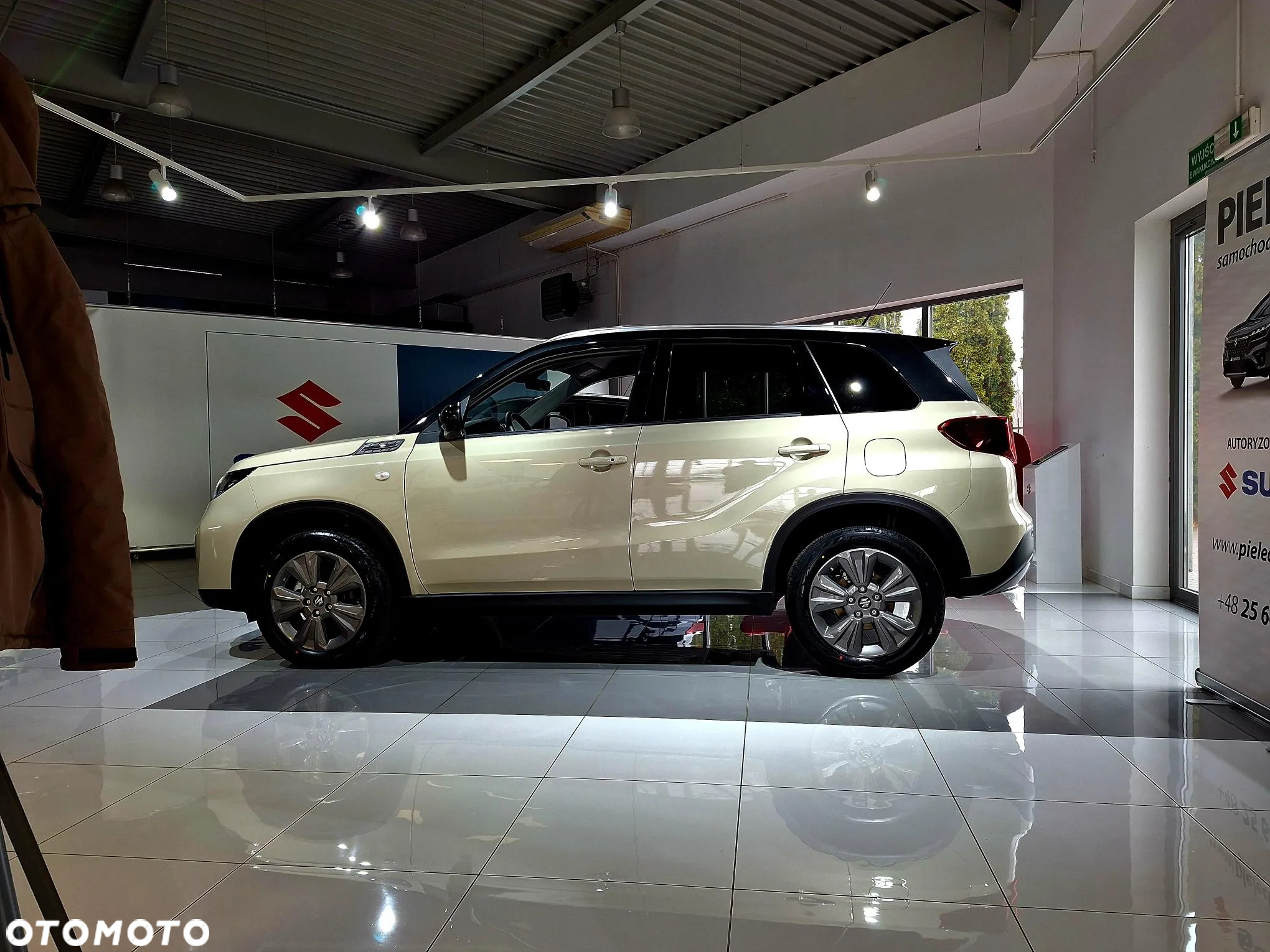 Suzuki Vitara 1.4 Boosterjet mHEV Premium Plus 4WD - 3