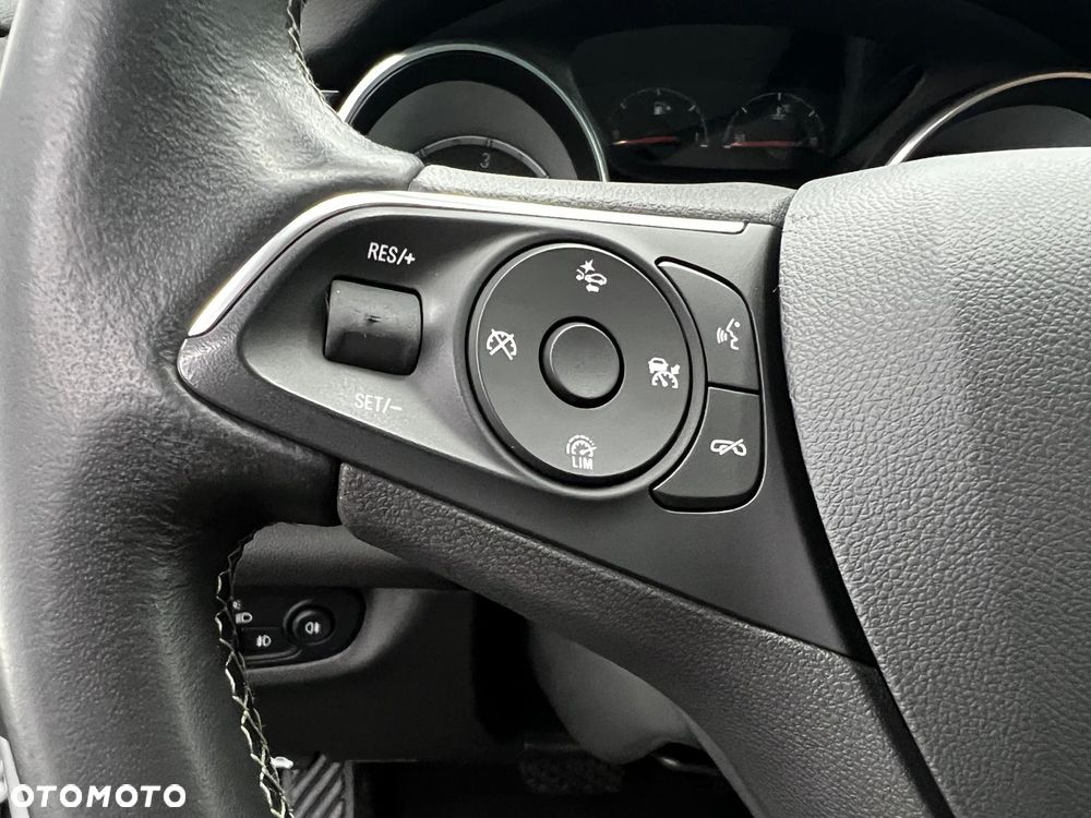 Opel Insignia - 38