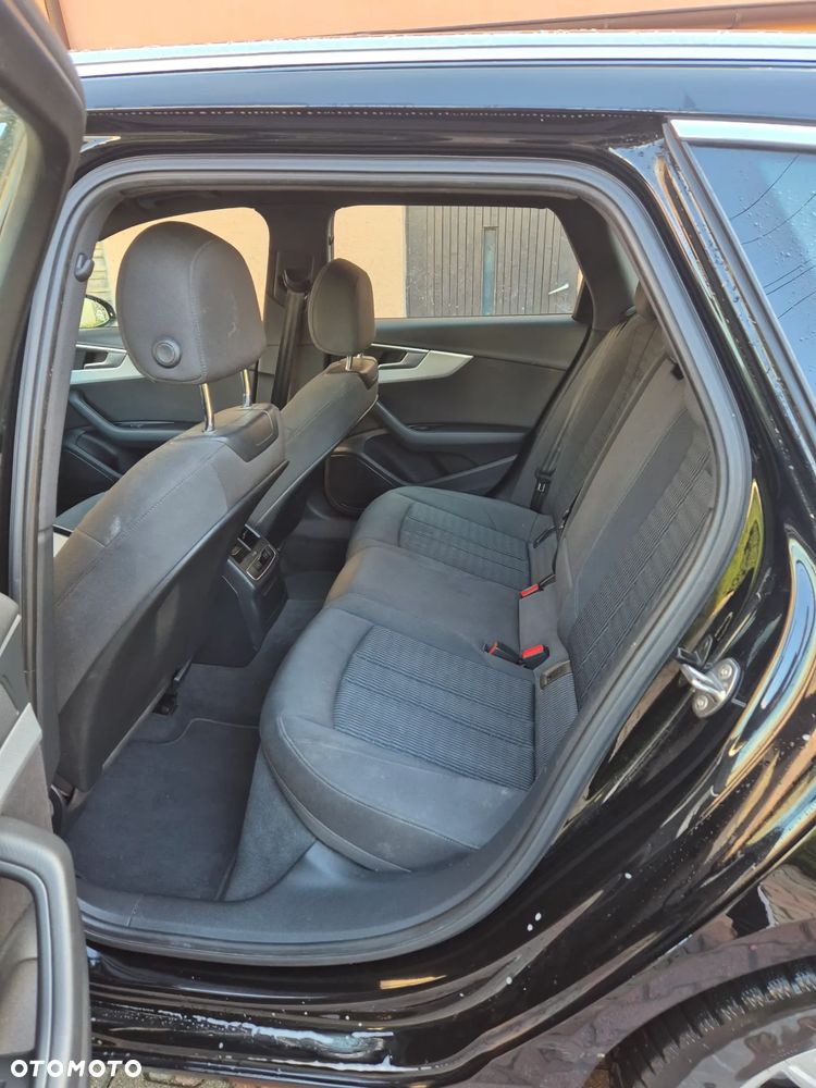 Audi A4 Avant 2.0 TDI clean diesel Multitronic - 29