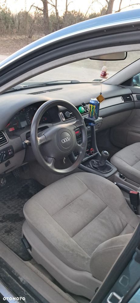 Audi A6 Limousine 2.4 - 16