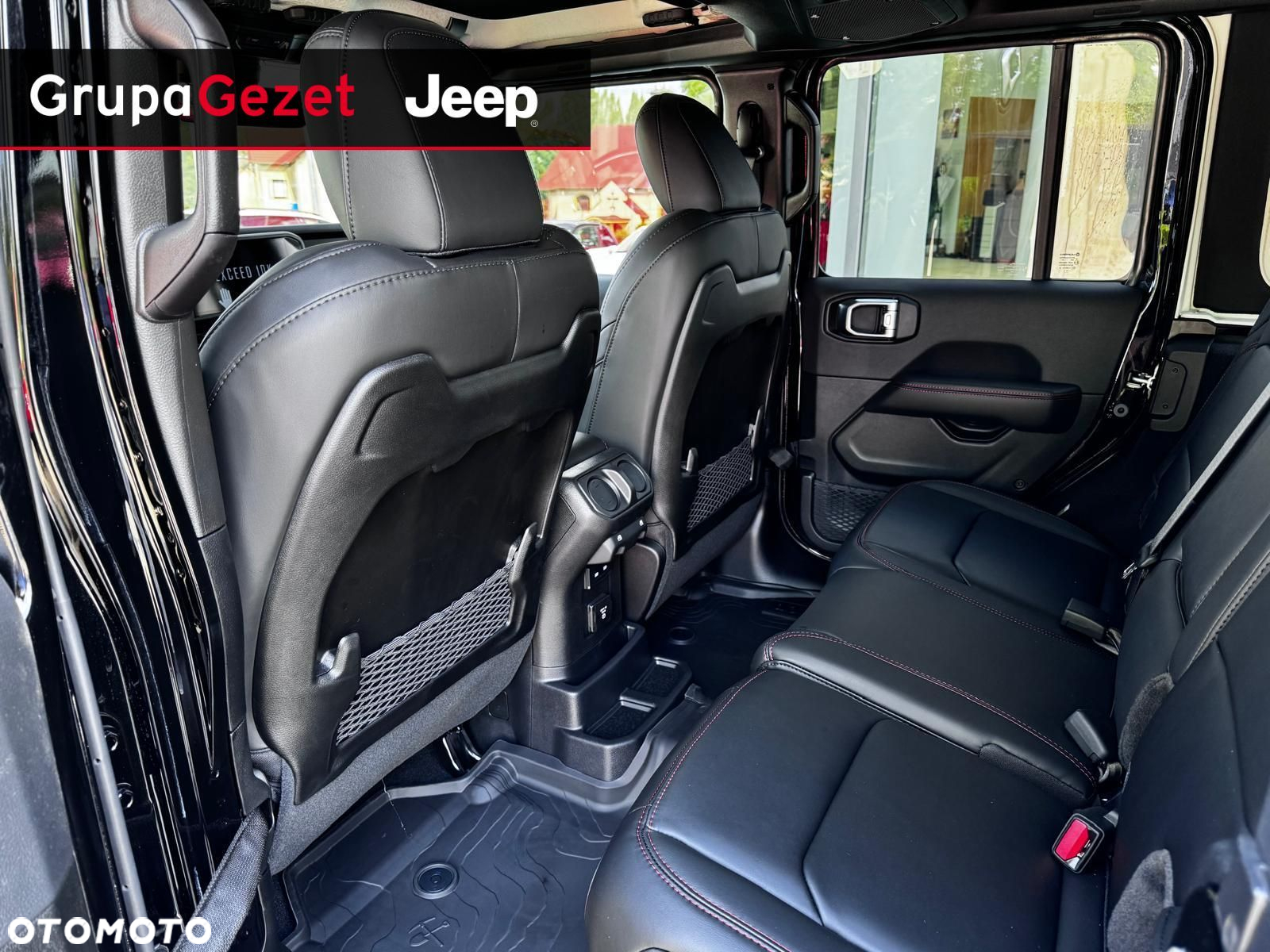 Jeep Wrangler - 15