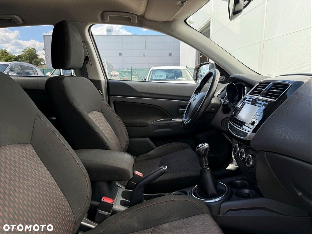 Mitsubishi ASX 1.6 Instyle - 28