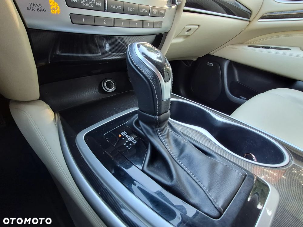 Infiniti QX60 - 16