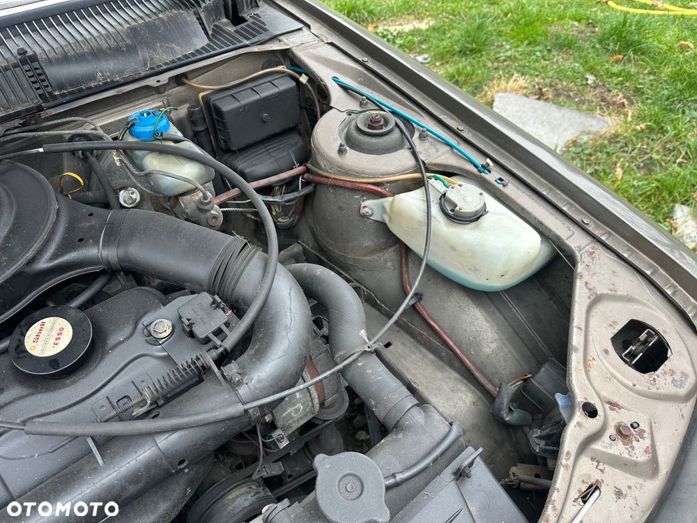 Peugeot 305 1.5 GR - 14