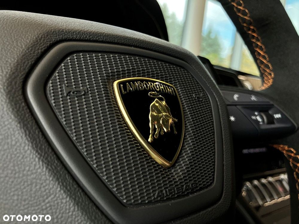 Lamborghini Urus - 21