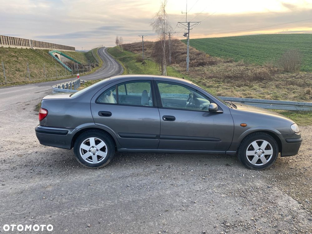 Nissan Almera 1.8 Comfort - 6