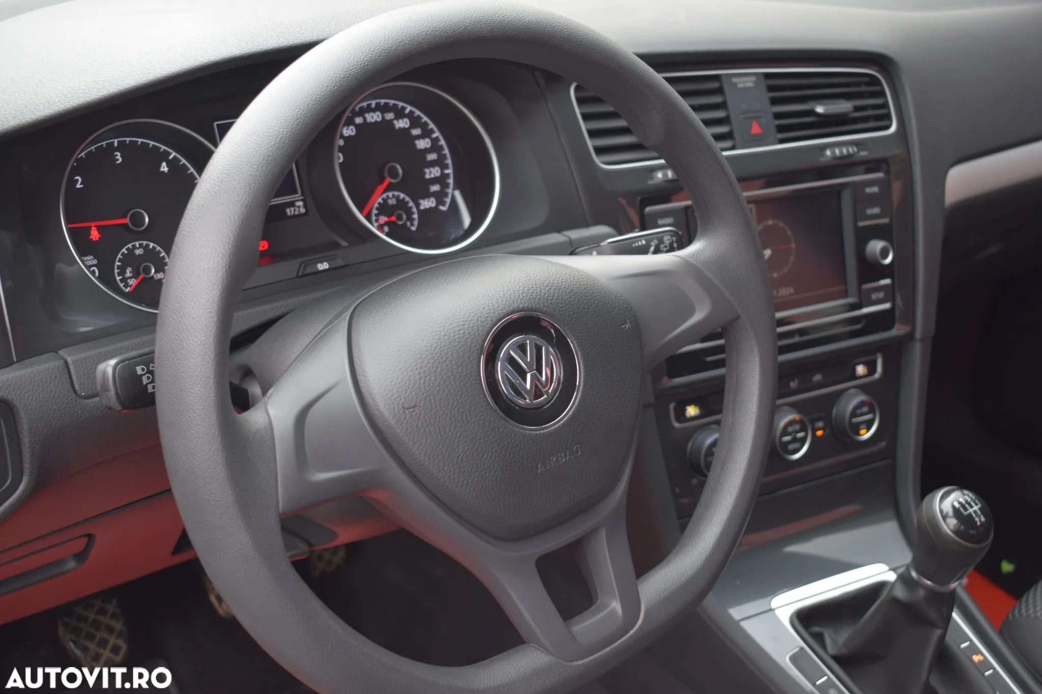 Volkswagen Golf 1.6 TDI Comfortline - 16