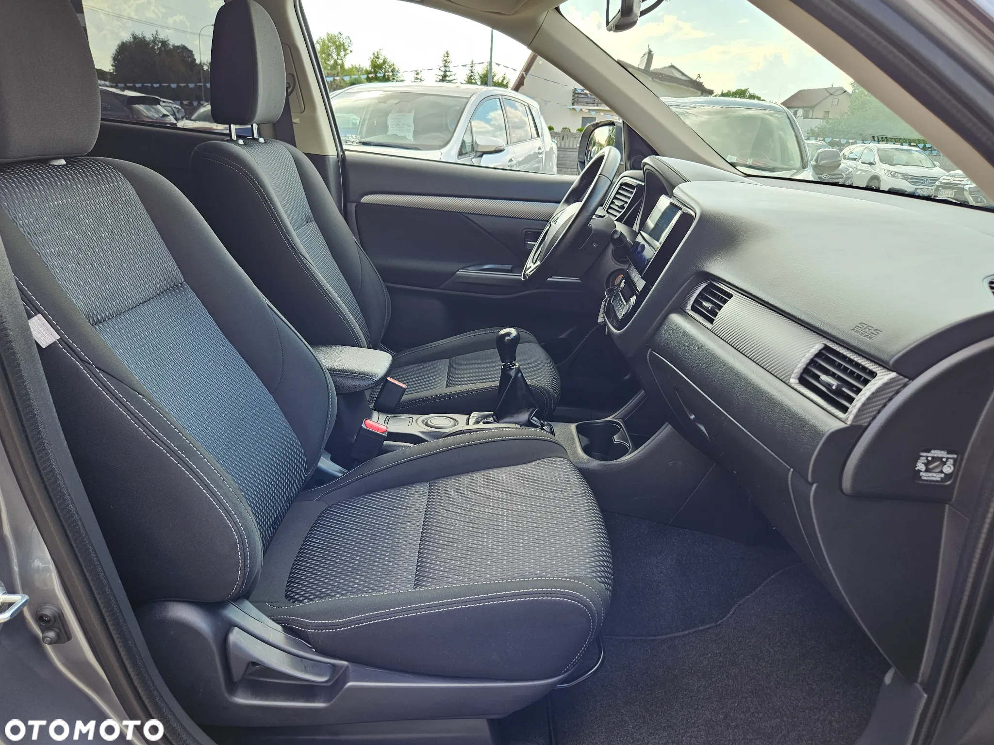 Mitsubishi Outlander 2.0 City Style 2WD - 19
