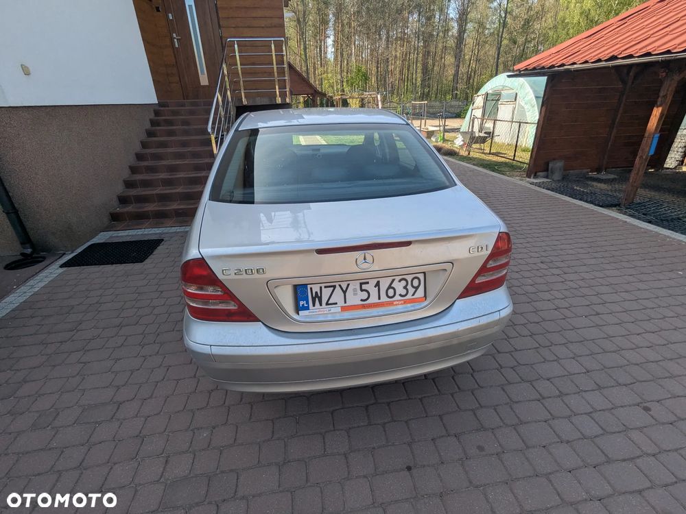 Mercedes-Benz Klasa C 200 CDI Classic - 3