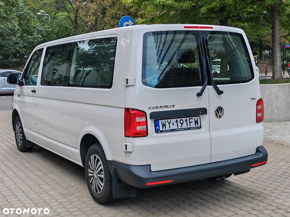 Volkswagen Caravelle - 9