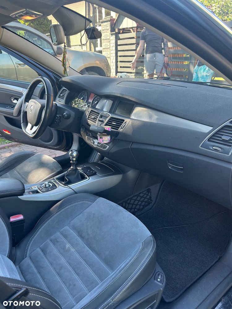Renault Laguna 2.0 dCi NervaSport ESM - 11