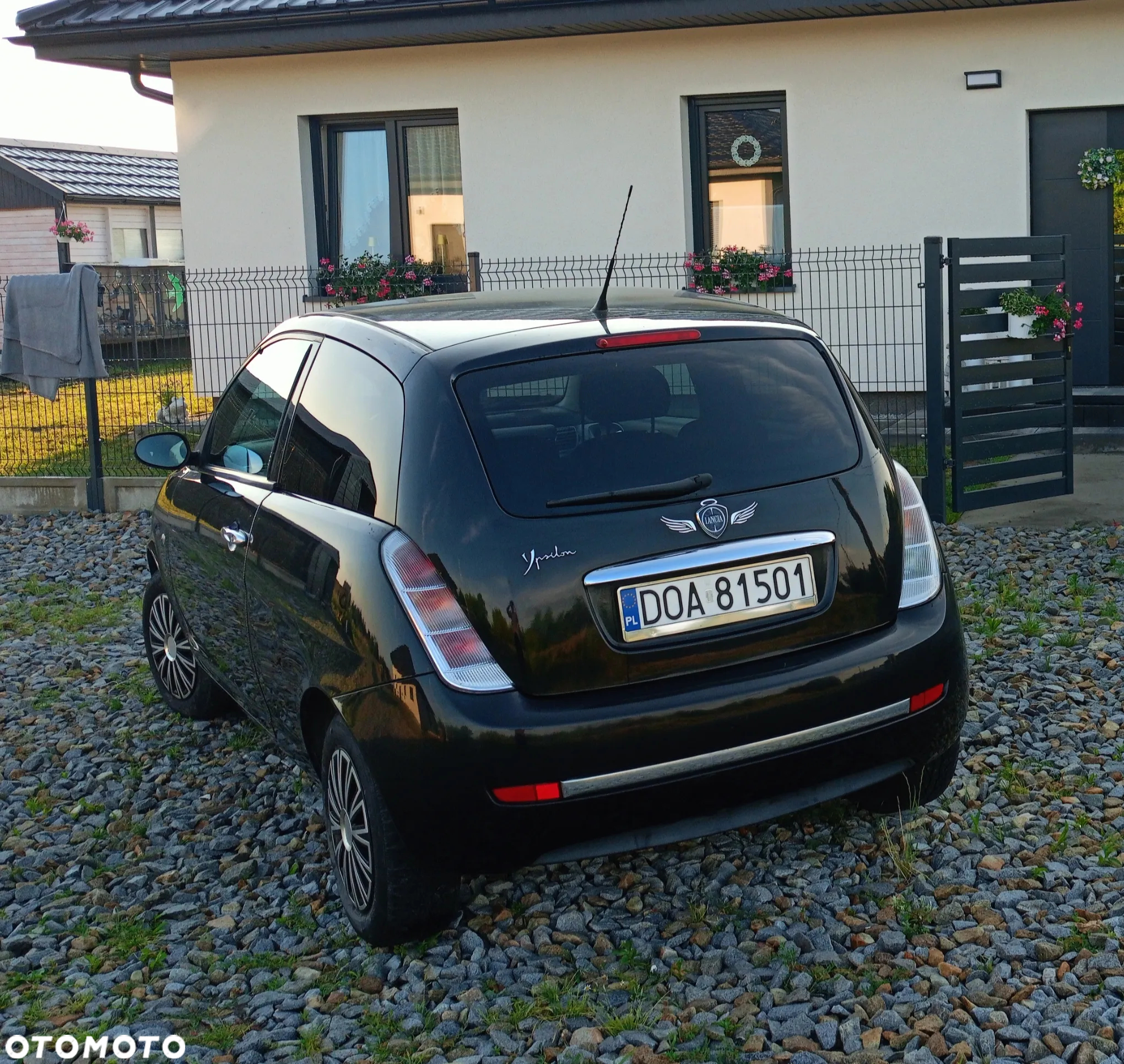 Lancia Ypsilon 1.2 8V Argento (4 os.) - 8