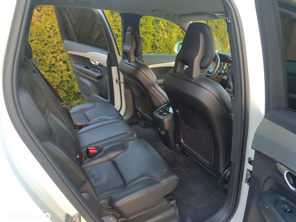 Volvo XC 90 B5 D AWD Geartronic Momentum - 15