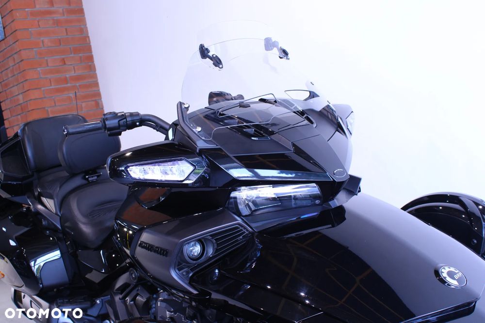 Can-Am Spyder - 15
