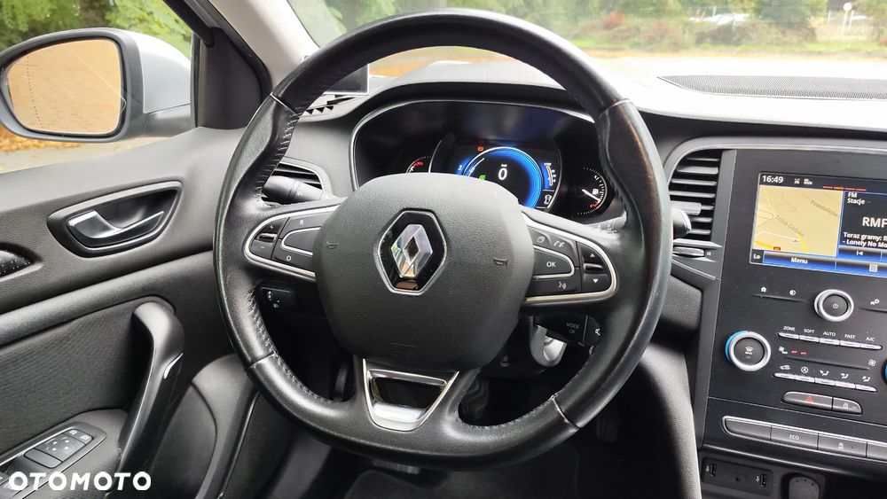 Renault Megane ENERGY TCe 100 EXPERIENCE - 28