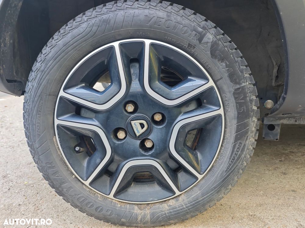 Dacia Spring Expression - 17