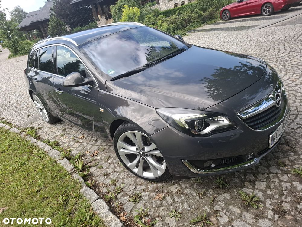 Opel Insignia - 1