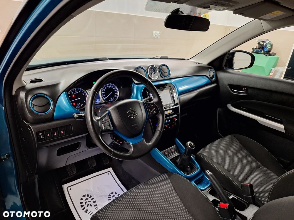 Suzuki Vitara 1.6 Premium 2WD - 18